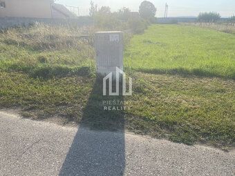 Typ: Záhrada Obec: Horná Streda
Ponúkame na predaj rovinatý 