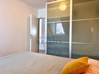 Na prenájom kompletne zariadený 2 izbový byt, 62 m2, po reko