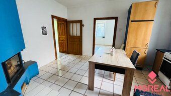 Ponúkame na predaj trojizbový rodinný dom nachádzajúci sa v 