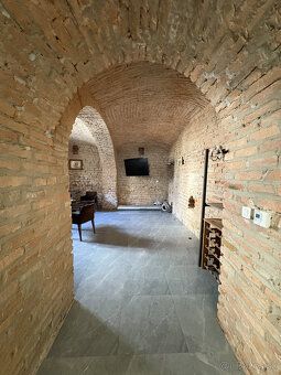 Typ: Historický objekt Ulica: Halenárska Obec: Trnava
REALL 