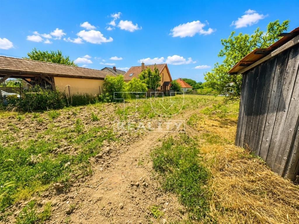 TUreality ponúka na predaj stavebný pozemok s výmerou 649 m2