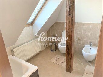 Na prenájom 3-izbový zariadený plne klimatizovaný byt so záh