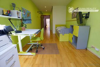 Číslo ponuky: 9250 - Ponúkame EXKLUZÍVNE NA PREDAJ ATRAKTÍVN