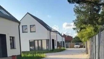 🏡 AHHA reality vám ponúka na prenájom moderný 5-izbový samos