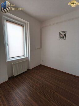 4 izbový rodinný dom s veľkým pozemkom – Galanta
Pozemok 109