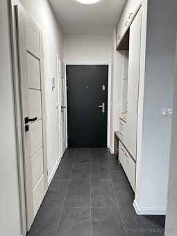 Spoločnosť Rented ponúka na dlhodobý prenájom krásny a čerst