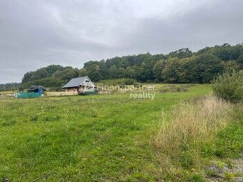 Stavebný pozemok 837 m² – Uzovce, nová ulica, ideálne pre ro