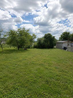 Stavebný pozemok 837 m² – Uzovce, nová ulica, ideálne pre ro