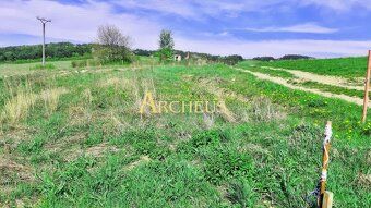 🌞 ARCHEUS REAL. – Exkluzívne na predaj! Pekný slnečný pozemo