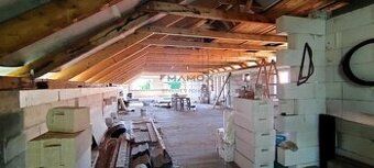 Maroš Vereš +421 904 086 200 e-mail:
V2 Real Estate má pre v