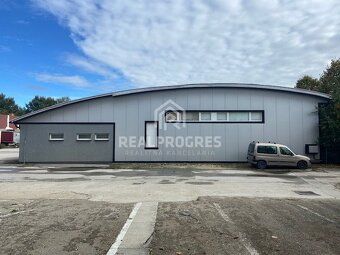 Na prenájom výrobno-skladová hala 797 m2 spolu s pozemkom 34