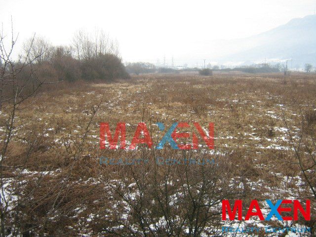 MAXEN Reality Centrum ponúka na predaj pozemok pre investoro
