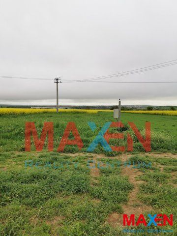 MAXEN Reality Centrum ponúka na predaj 3 parcely o celkovej 
