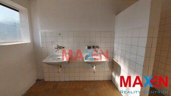 Trakt/sklad spolu cca 849,03m² (rampa + možnosť vstupu do sk