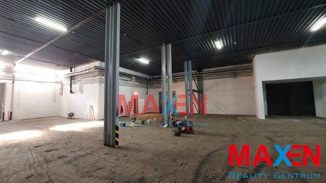 Trakt/sklad spolu cca 849,03m² (rampa + možnosť vstupu do sk