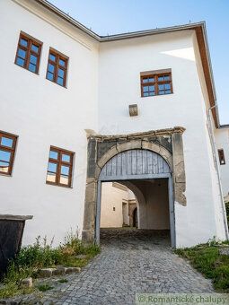 Dnes Vám ponúkame skvost, umiestnený priamo v historickom ce
