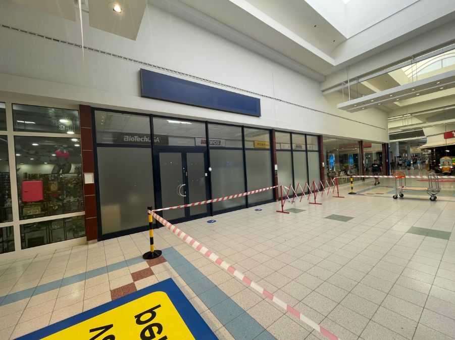 Ponúkame na prenájom obchodný priestor v OC Shopping Palace 
