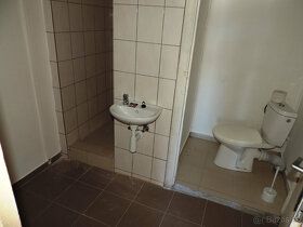 Ponúkam na PRENÁJOM priestory o veľkosti 113 m2, vhodné na o