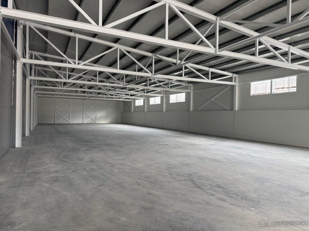Ponúkam na prenájom novú skladovú halu vo výmere 800m2 v Ruž