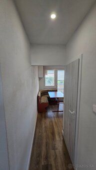 Ponúkam na prenájom zariadený novozrekonstruovany 3-izbový b