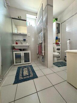 EXKLUZÍVNE Vám ponúkame na predaj podpivničený, tehlový rodi