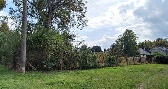 Predám pozemok vo výmere 642 m2 na ulici pod Amfiteátrom v k