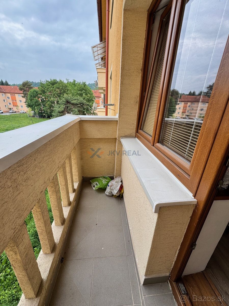 Ponúkame na prenájom pekný, zariadený a priestranný 3-izbový