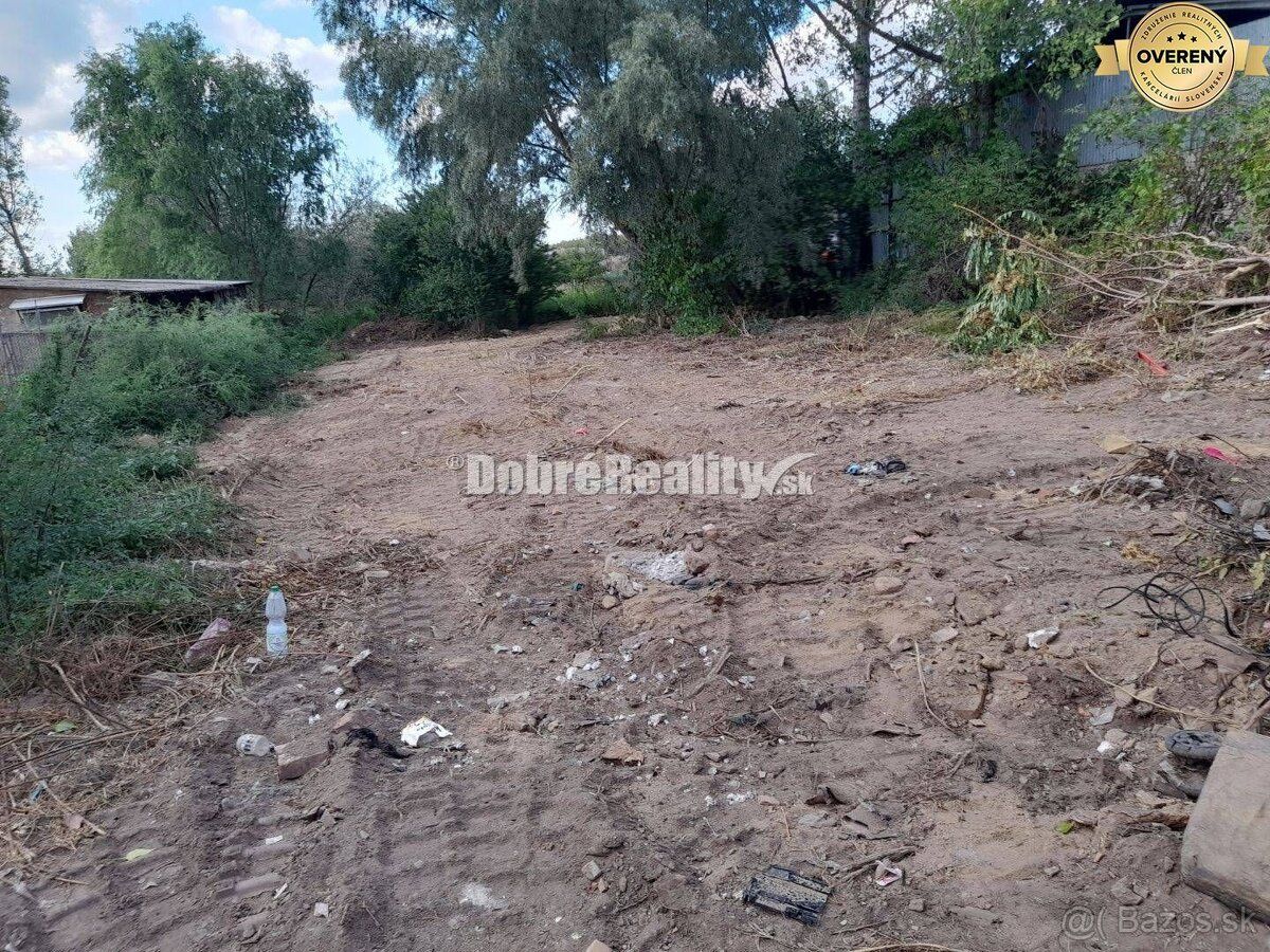 Dobré reality Vám ponúkajú na predaj stavebný pozemok - pre 