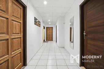 Typ: Kancelárie Obec: Nitra
Moderný maklér ponúka na prenájo