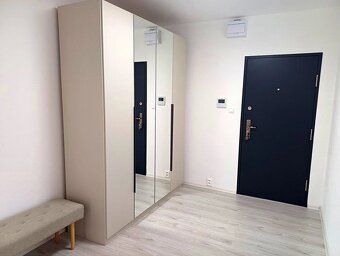 Ponúkame na predaj 2-izbový byt po kompletnej rekonštrukcii 