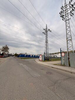 Priemyselný pozemok 2 500 m2 na Budovateľskej ul., Vranov n.