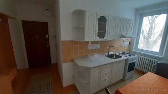 Prenajmem 1-izbový byt v Piešťanoch na Teplickej ulici,1.pos