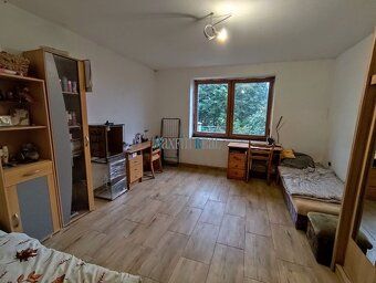 Ponúkame na predaj rozľahlý pozemok 5 816 m² s rozmermi prib