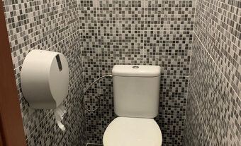 Typ: Obchodné priestory Ulica: dg Obec: Košice-Dargovských h