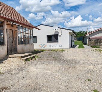 Ponúkame na predaj moderný 4-izbový rodinný dom v obci Nové 