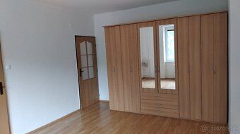 Dám do prenájmu priestranný 2 izbový byt o výmere 57 m2 na u