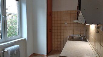 Dám do prenájmu priestranný 2 izbový byt o výmere 57 m2 na u