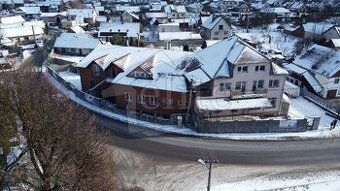 Ponúkame na predaj uzavretý areál v obci Udiča, okres Považs