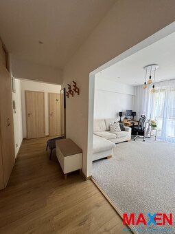 Ponúkame na predaj pekný tehlový a vkusne upravený 2-izbový 