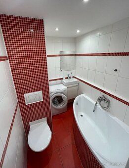 Predám 1i byt plocha bytu - 41 m² Podlažie 3/8. Ulica Mládež
