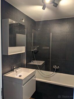 Ponúkame na prenájom štýlový a kompletne zariadený 2-izbový 
