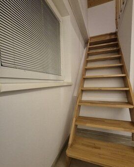 Ponúkame na prenájom mezzanine s rozlohou obytnej plochy 35 