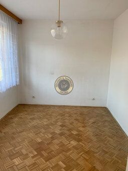 Typ: 4-izbový byt Ulica: Mládežnícka Mestská časť: Fončorda 
