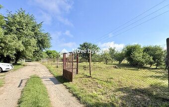 N232-14-FRAD
Ponúkame vám na predaj slnečný pozemok s výmero
