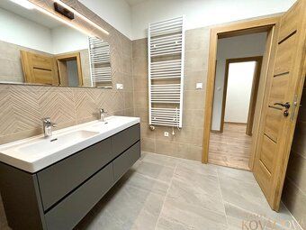 Ponúkame na predaj 3 izbový byt 86 m² na ulici Zlatovská v T