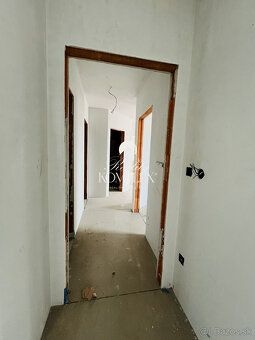 Typ: 3-izbový byt Obec: Veľký Meder
🏡 Reality KOMPLEX s.r.o.