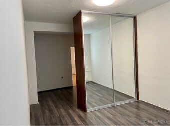 Spoločnosť MyNewHome reality ponúka na predaj priestranný 2-