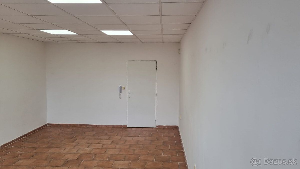 Typ: Obchodné priestory Ulica: Mäsiarska Obec: Senec
FinMan 