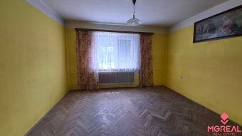 Ponúkame Vám na predaj zachovalý rodinný dom v obci Trávnik,