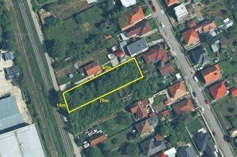 Ponúkame na predaj atraktívny stavebný pozemok so stavebným 